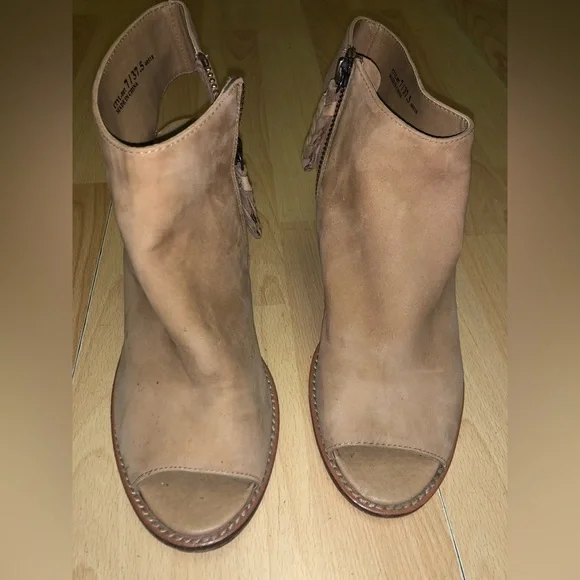 davinna bootie chinese laundry finn bootie white